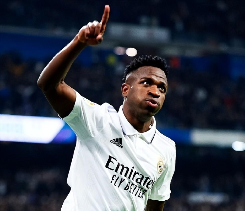 开云官网-萨克拉门托国王啦啦队集锦