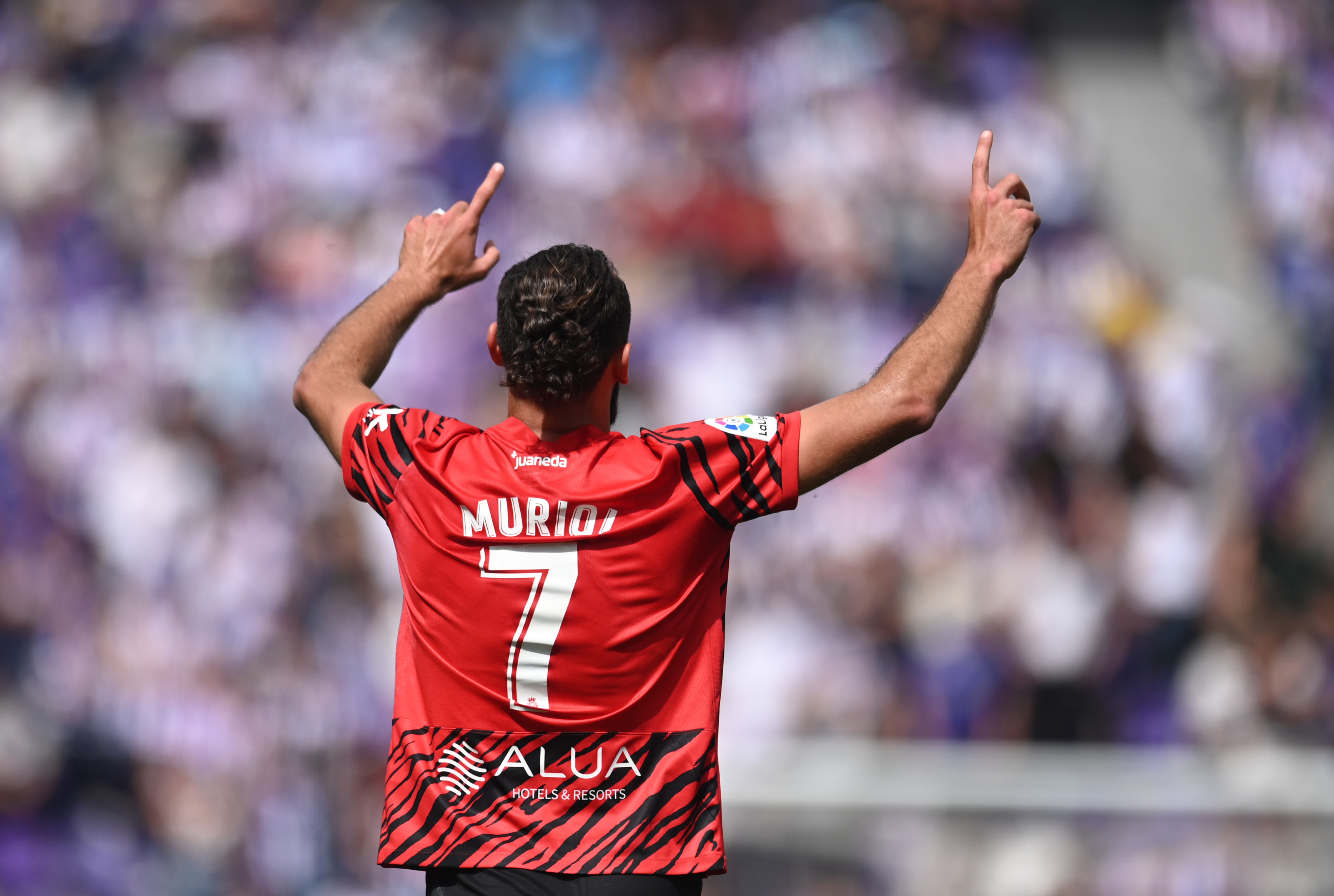 开云APP-关于从转会期里尔调整名单以备西甲到赛前新奥尔良鹈鹕备战国王杯，亚特兰大冲刺阶段防线松动的信息