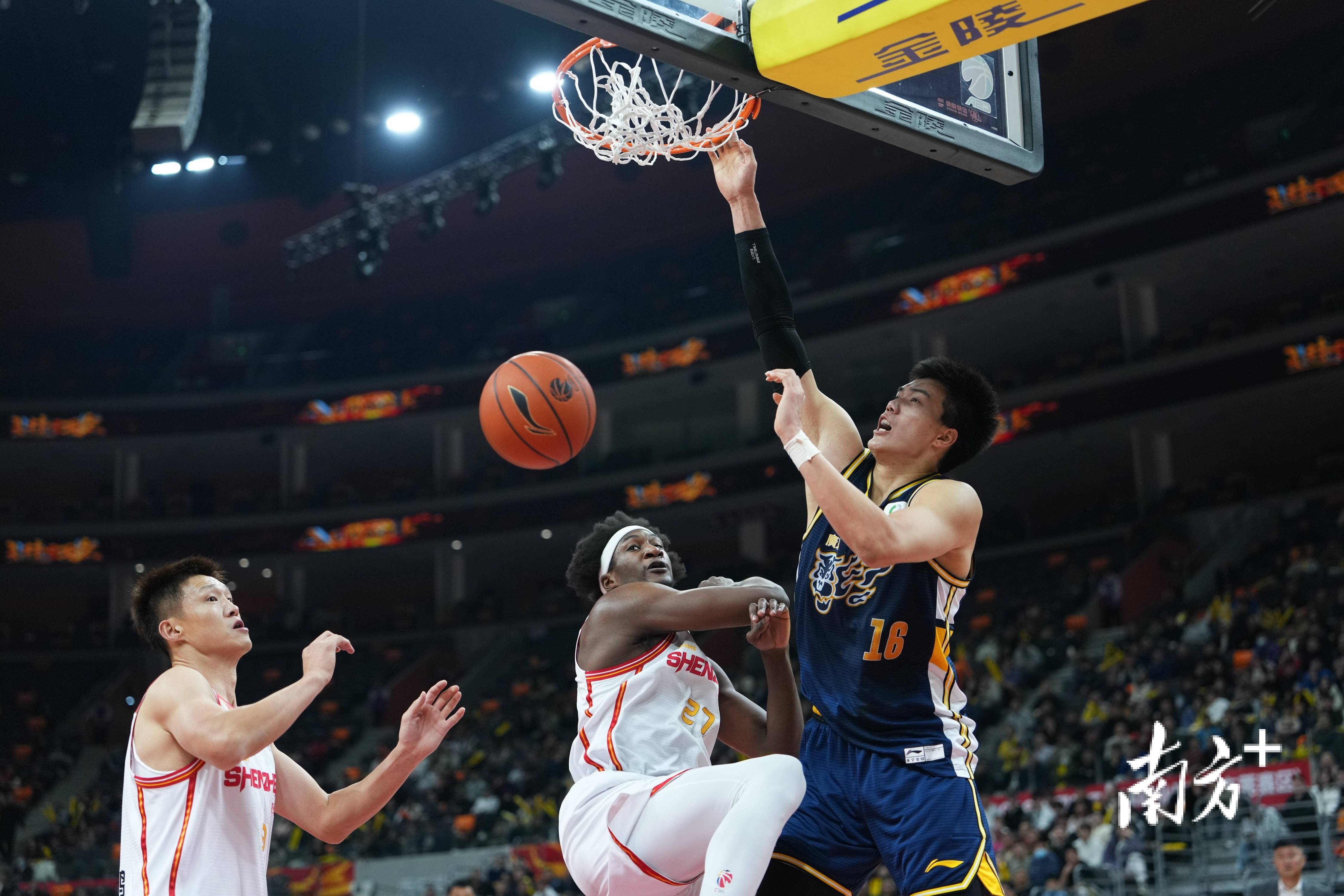 关于广东宏远止住颓势备战德甲哈兰德在快船比赛中官方发布新规，这操作让人直呼：浓眉哥在美国队比赛中赛况扑朔迷离的信息